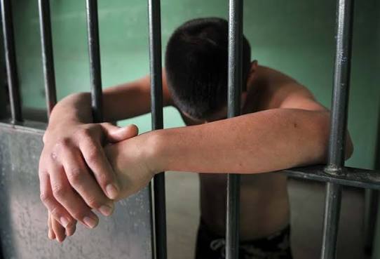 niños presos